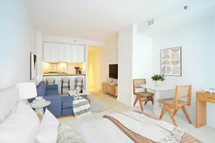 160 E 22nd St, New York City, NY 10010 - Photo 1