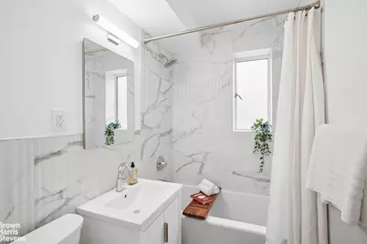 249 E 48th Street #11B, New York City, NY 10017 - Photo 12