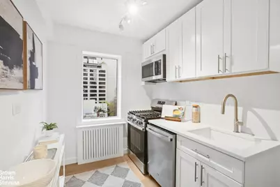 249 E 48th Street #11B, New York City, NY 10017 - Photo 6