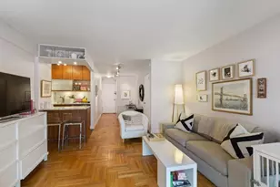 420 E 55th St, New York City, NY 10022 - Photo 2