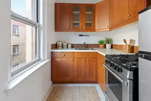 70 Remsen St, Brooklyn, NY 11201 - Photo 2