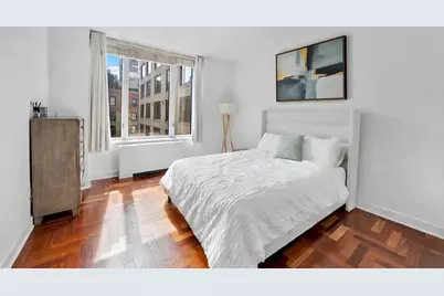 220 Riverside Boulevard #7V, New York, NY 10069 - Photo 4