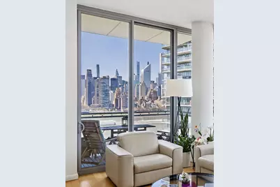46-30 Center Boulevard #1503, New York City, NY 11109 - Photo 4