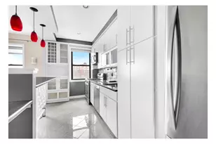 130 Bay Ridge Pkwy, New York City, NY 11209 - Photo 4