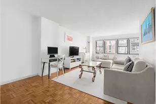 520 E 81st St, New York, NY 10028 - Photo 2