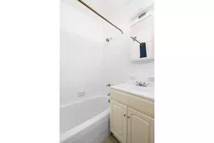 520 E 81st St, New York, NY 10028 - Photo 6