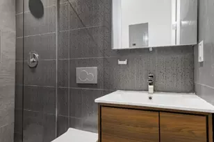 356 W 48th St, New York City, NY 10036 - Photo 18