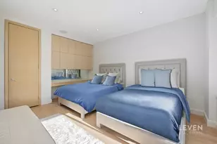 200 E 61st St, New York City, NY 10065 - Photo 14