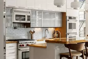 433 E 74th St, New York, NY 10021 - Photo 6