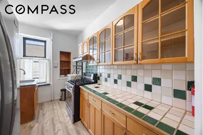 179 Ocean Parkway #4H, New York City, NY 11218 - Photo 4
