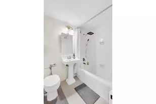 150 E 61st St, New York City, NY 10065 - Photo 6