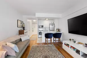345 E 54th St, New York, NY 10022 - Photo 2