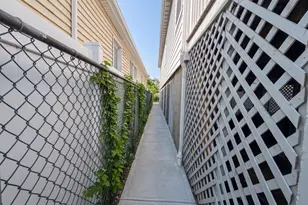 458 Beach 46th St, New York City, NY 11691 - Photo 26