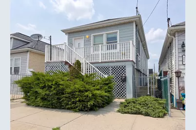 458 Beach 46th Street, New York City, NY 11691 - Photo 24