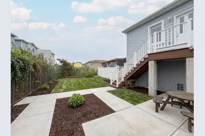 458 Beach 46th Street, New York City, NY 11691 - Photo 28