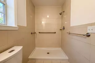 458 Beach 46th St, New York City, NY 11691 - Photo 16