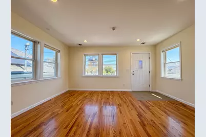 458 Beach 46th Street, New York City, NY 11691 - Photo 8