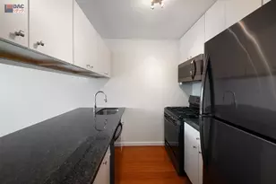 350 W 50th St, New York City, NY 10019 - Photo 6
