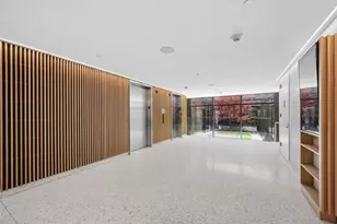 21-30 44th Dr, New York City, NY 11101 - Photo 8