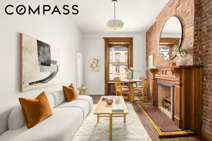 118 W 81st St, New York City, NY 10024 - Photo 2