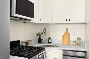 118 W 81st St, New York City, NY 10024 - Photo 6