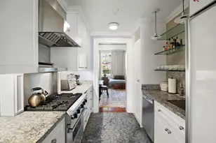 26 Washington Square N, New York, NY 10011 - Photo 10