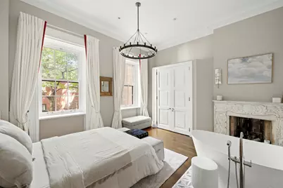 26 Washington Square N, New York, NY 10011 - Photo 4