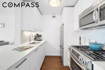 200 E 94th Street #1412, New York City, NY 10128 - Photo 4