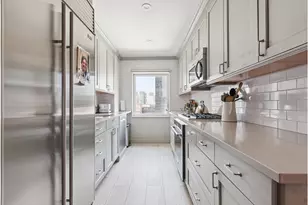 425 E 58th St, New York City, NY 10022 - Photo 4