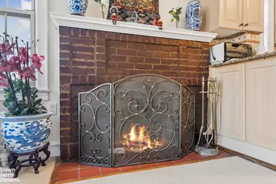150 Burns Street #3F, New York City, NY 11375 - Photo 6