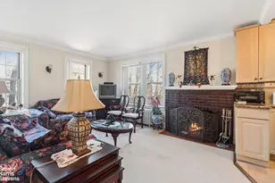 1-50 Burns St, New York City, NY 11375 - Photo 4