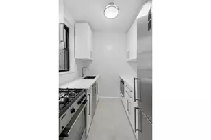 350 E 54th St, New York, NY 10022 - Photo 4