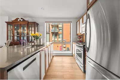 3585 Greystone Avenue #3E, New York City, NY 10463 - Photo 6