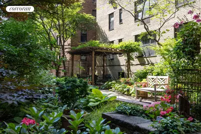 424 E 52nd Street #2D, New York City, NY 10022 - Photo 12