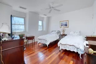 48-11 37th St, New York City, NY 11101 - Photo 8