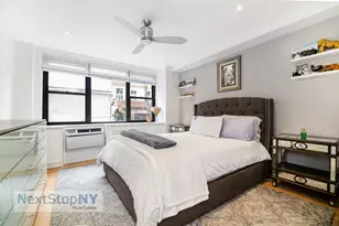 235 E 57th St, New York City, NY 10022 - Photo 4