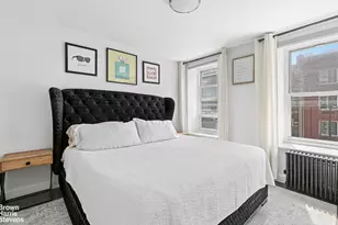 517 W 48th St, New York City, NY 10036 - Photo 4