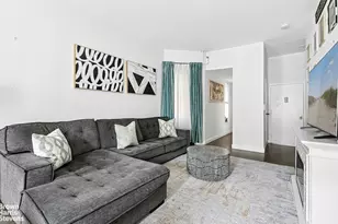 517 W 48th St, New York City, NY 10036 - Photo 2