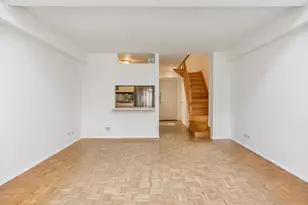 250 W 89th St, New York City, NY 10024 - Photo 4