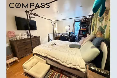 215 E 81st Street #5E, New York, NY 10028 - Photo 4