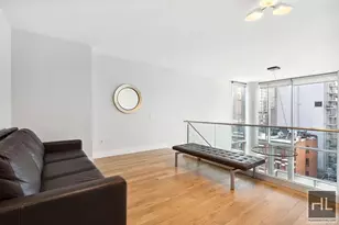 464 W 44th St, New York City, NY 10036 - Photo 6