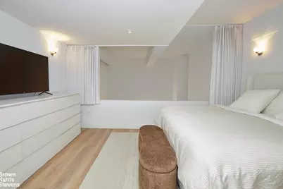 135 W 70th Street #2G, New York City, NY 10023 - Photo 6