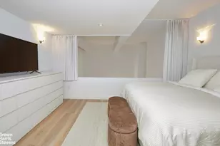 135 W 70th St, New York City, NY 10023 - Photo 6