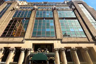 135 W 70th St, New York City, NY 10023 - Photo 8