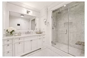 641 5th Ave, New York City, NY 10022 - Photo 10