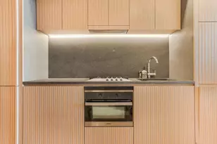 565 Broome St, New York City, NY 10013 - Photo 2