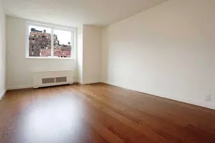 200 E 94th St, New York City, NY 10128 - Photo 2