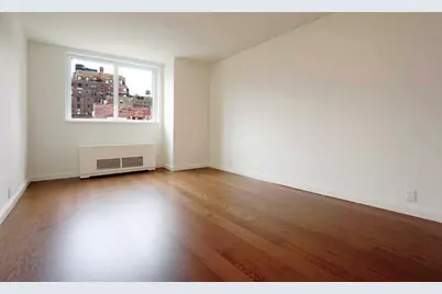 200 E 94th Street #612, New York City, NY 10128 - Photo 2