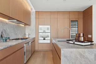 611 W 56th St, New York City, NY 10019 - Photo 8
