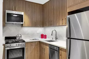 215 W 95th St, New York City, NY 10025 - Photo 4